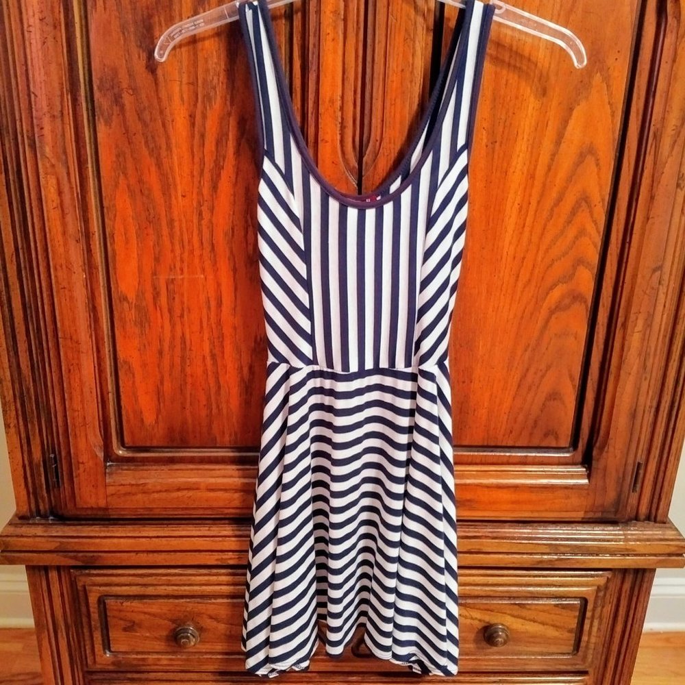 Silvergate Navy/White Stripe Sleeveless Knit Dress